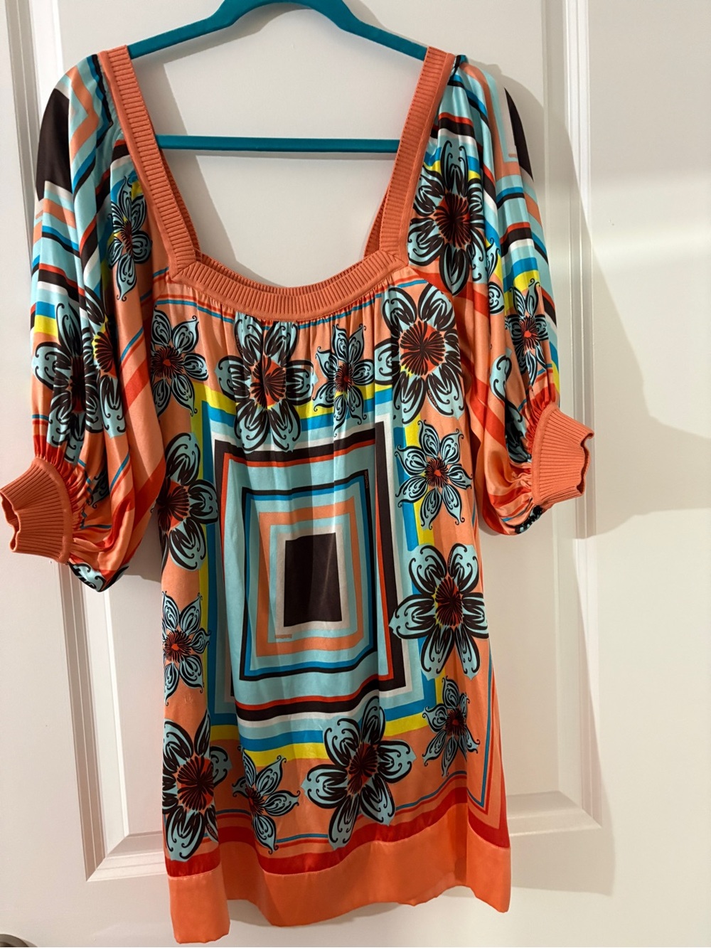 Bebe vintage silk print short dress size small